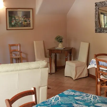 Al Borgo לינה וארוחת בוקר *